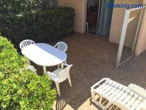 Image of Appartement T3, 6 Pers, Pieds dans l'Eau au Barcarès, Terrasse et Parking - FR-1-81-157