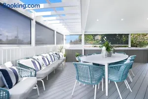 Image of Entire Residential Home - Lake Illawarra And Beachside Home Sleeps 12