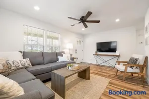 Image of B Street Bungalow