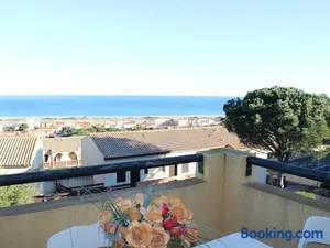 Image of Appartement T2 - Mezzanine 5 couchages avec piscine et parking - FR-1-229D-58
