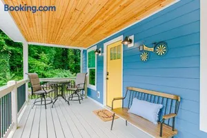 Image of Blue House on Blythe
