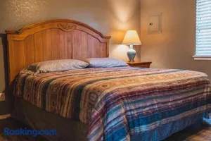 Image of Lakeview Room 2 Queens - 23