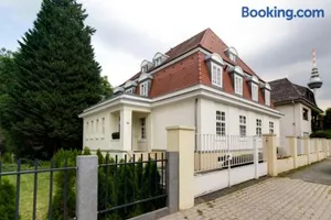 Image of Die Villa