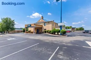 Image of Suburban Studios Chattanooga Northeast - Ooltewah