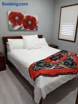 Image of Never Inn