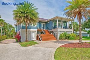 Image of Exquisite Resort Style Pool Home - Lambert Ave - Flagler Beach