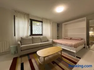 Image of Studio équipé, idéal CERN