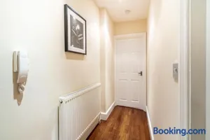 Image of One Bedroom Flat in Bush Hill Park