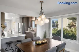 Image of Serene Home on the Hill with amazing view near SF