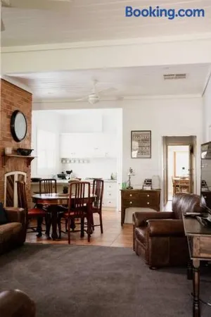 Image of Cottage on Gray - Wangaratta