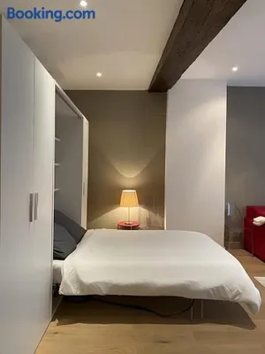 Image of Modern Apartment in the Heart of St-Germain