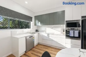 Image of Windsor Charm - Unit Two Hermit Park Townsville