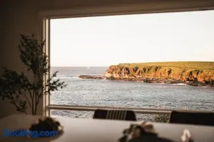 Image of 42 Loves Bay 5 Bedroom Sea cliff View House with Pool
