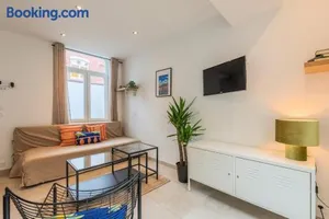 Image of Maison 2 chambres avec petite cour, proche métro