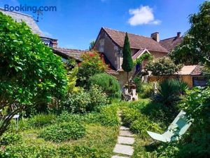 Image of Le Jardin Yuccas - Cosy cottage in the Loir& Loire Valleys
