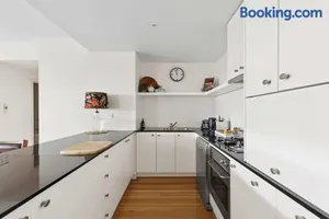 Image of Waterfront Premium Apartment in central Geelong