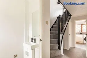 Image of House on cul de sac