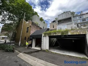Image of 4 Bed Terrace in Surry Hills
