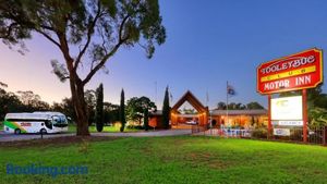 Image of Tooleybuc Club Motor Inn