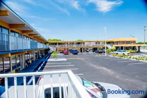 Image of Lakeview Motel