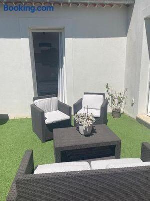 Image of Suite 16m2 indépendante dans villa