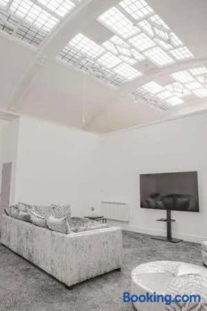 Image of #20 Grimston St 2 bedroom apartment near Hull New Theatre