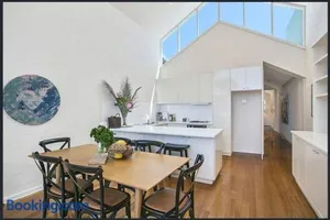 Image of Lonnie Beach View Apartment
