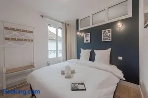 Image of Luxury brand new art déco Disneyland