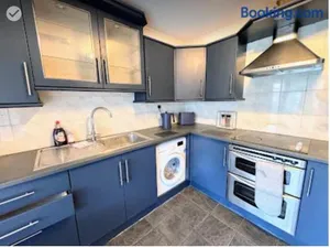 Image of Luxury Living in Canterbury with Hot Tub and Parking