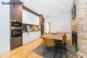 Image of 4 Bed Terrace in Surry Hills