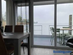 Image of Houseboot Cormorant, lake view