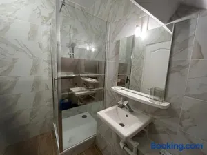 Image of Appartements proches CDG Le Bourget dans maison francilienne typique