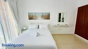 Image of O07 Luxury Furnished Studio Apartment near bus stop Garden view Persia Cluster
