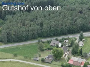 Image of Ferien Mecklenburgische Seenplatte, Urlaub auf dem Gutshof Bossow