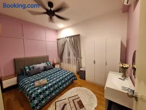 Image of ZnZ Homestay Ostia Bangi Netflix