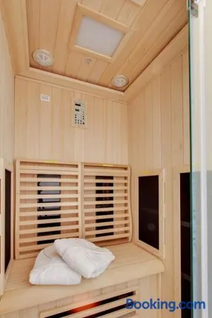 Image of Palm house Sauna city center ideal Insead