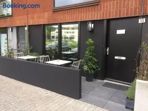 Image of Near Amsterdam and airport, 90m2, privacy!