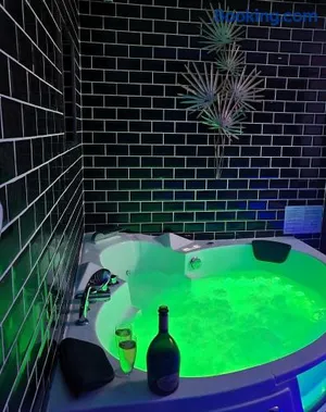 Image of Appartement jacuzzi Gold&Night