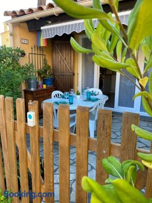 Image of Villa 2 z'efs