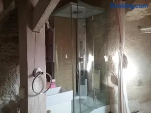 Image of Troglodyte loft