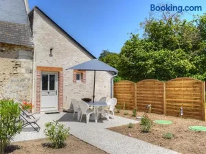 Image of Gîte tout inclus à Joué-lès-Tours avec grand jardin, proche châteaux et nature - FR-1-381-545