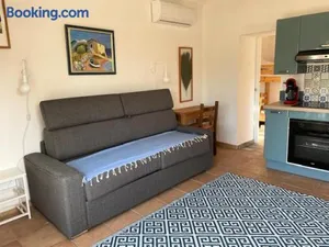 Image of Résidence 488-sanary Sur Mer - Rez de jardin dans propriété privée au calme MAE-9814