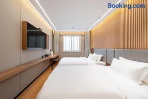 Image of Xihe Hotel - Shanghai Jiuyuan Xietu Road Branch