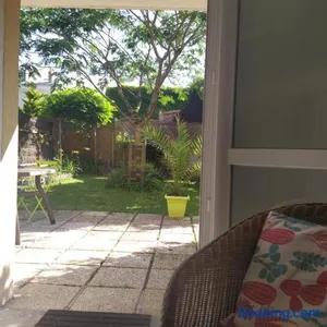 Image of Une - Halte Entre Les Ponts - en toute simplicité