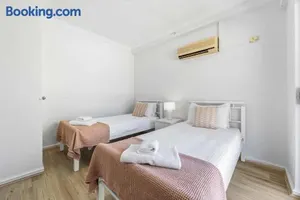 Image of Convenient East Perth Stay with Free Parking