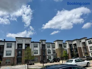 Image of Houston Airport Stay with Fast Wifi & Free Parking