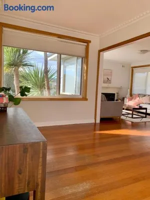Image of Red Robin Family Accommodation