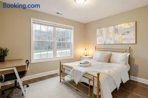 Image of The Perfect Knox 3BR Family Getaway