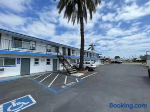 Image of Sunny Sands Inn