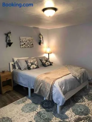 Image of The Sweet Retreat Farmhouse with fast WiFi